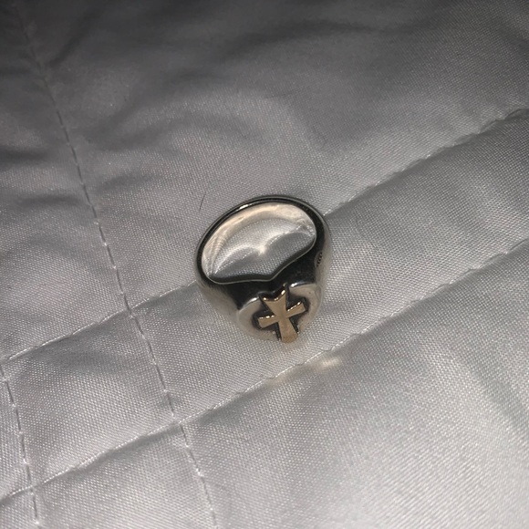 Retired heart cross ring - Picture 4 of 4